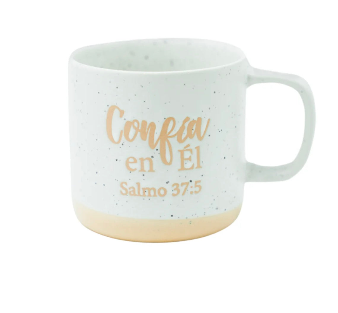 Taza de Café. Confía en El